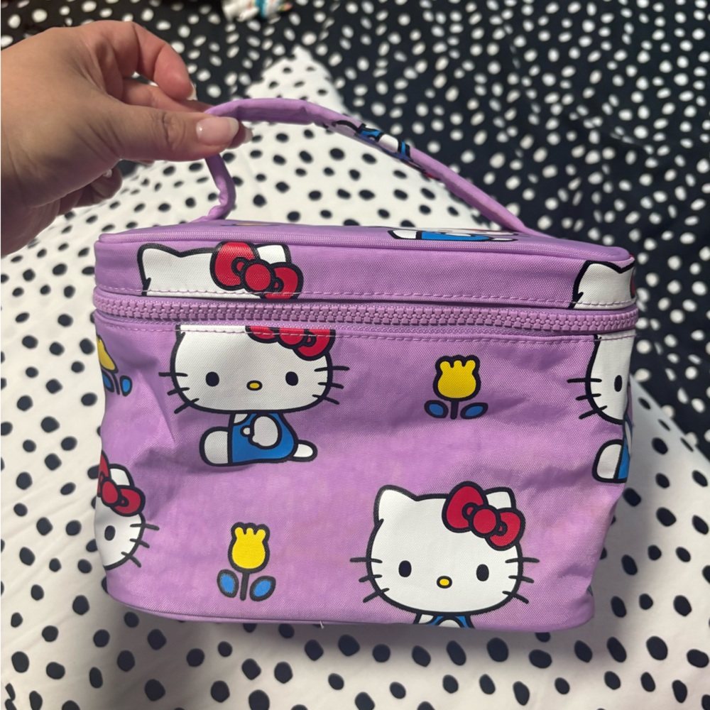 BAGGU Hello Kitty Large Cosmetic Bag